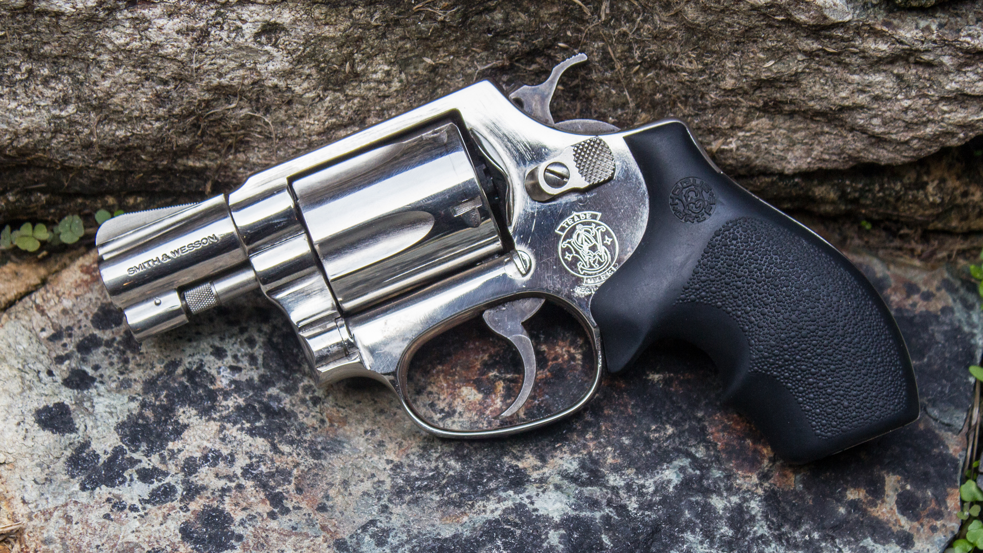 smith-and-wesson-internal-lock-is-it-a-deal-breaker